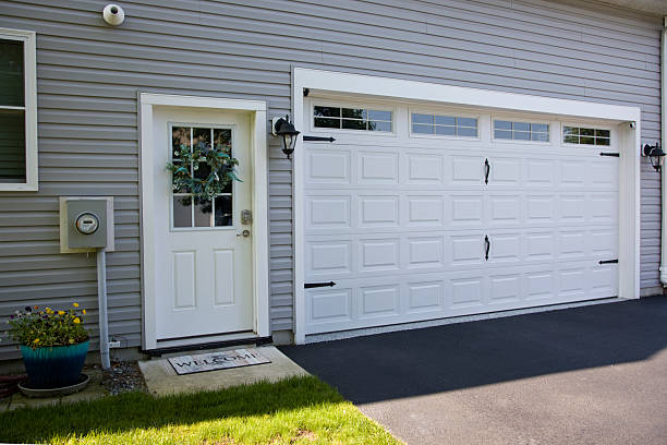 24/7 Emergency Garage Door Panel Replacement experts in Salunga, PA